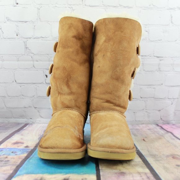 UGG Bailey Triplet Button Sheepskin Boots Size 7 - Picture 4 of 10